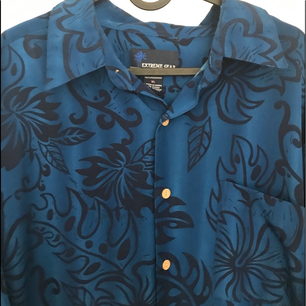 Men’s Shirt by EXTREME GEAR.